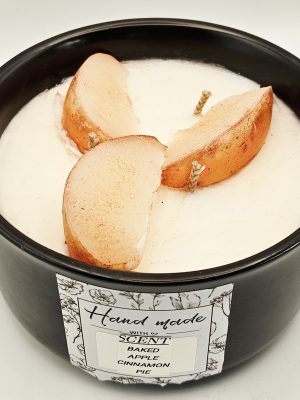 Baked Apple and Cinnamon Pie Candles